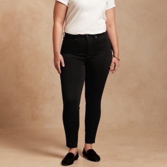 NWT! Banana Republic Premium Denim Black High Rise + Skinny - Multiple🔹 - Picture 8 of 16